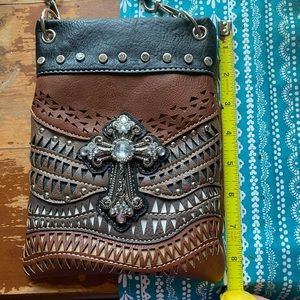 Crossbody purse